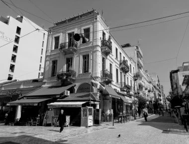 «Ξενοδοχείο η Ελλάς» - Ο γερμανικός Τύπος «χαίρεται» για την αύξηση των τουριστών στην Ελλάδα